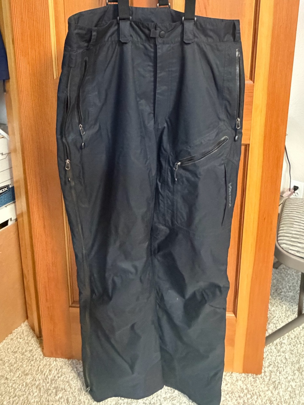 Marmot Men's Black Snow Pants with Zippered Cargo Pockets XL